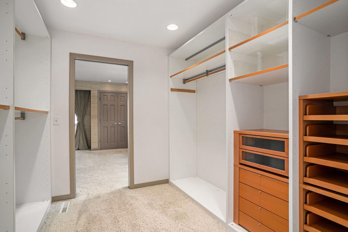 Interior, Recessed Lighting, Walk-in Closets