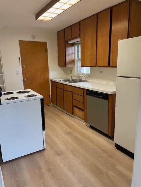 Interior, Kitchen, Wood Texture Flooring