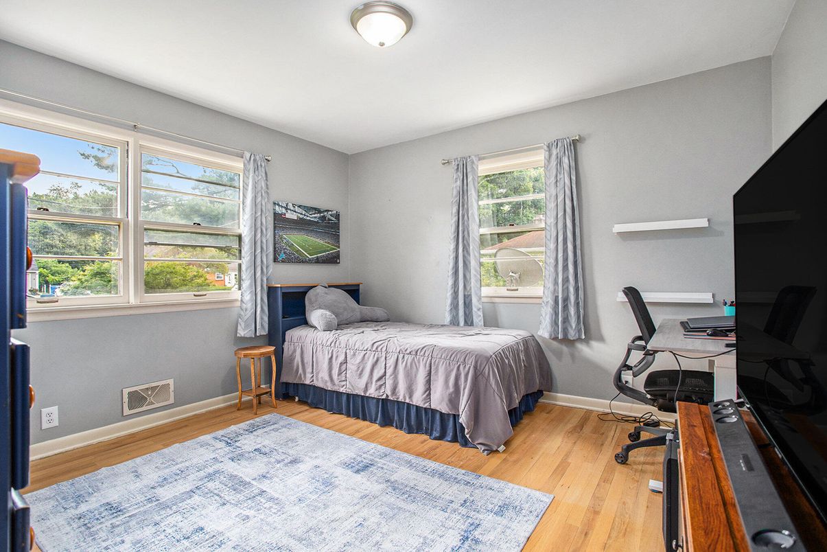 Bedroom, Home Office, Interior, Wood Texture Flooring