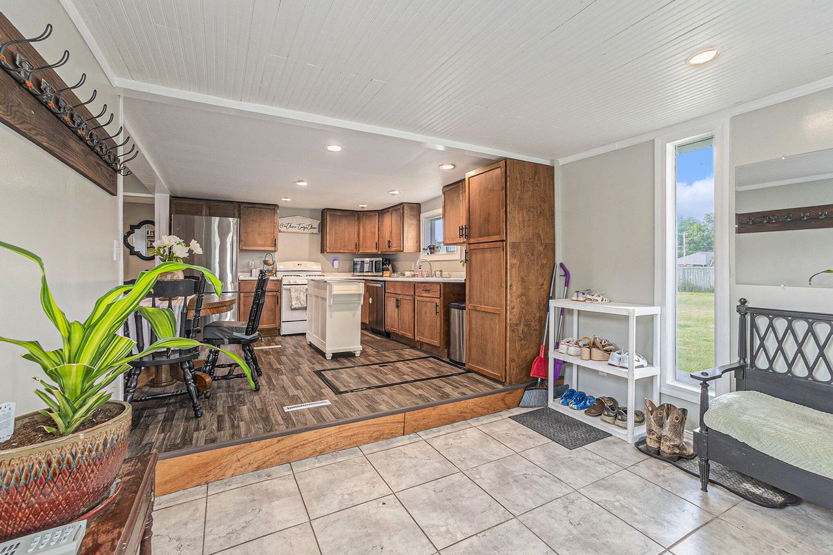 Interior, Kitchen, Recessed Lighting, Wood Texture Flooring