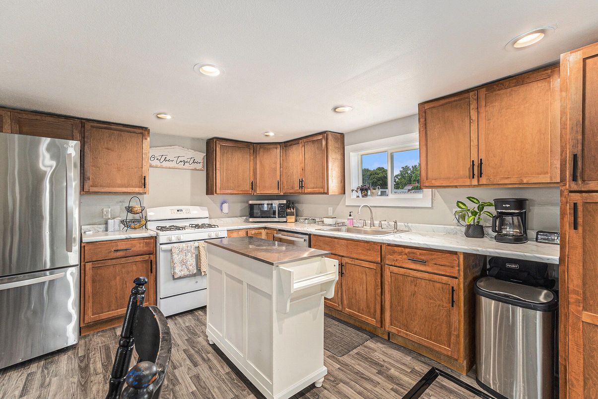 Interior, Kitchen, Recessed Lighting, Wood Texture Flooring
