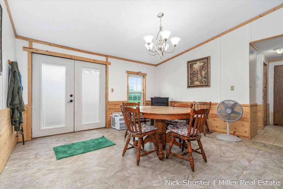 Chandelier, Dining room, Interior