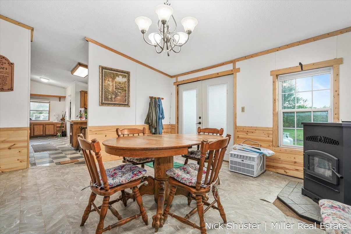 Chandelier, Dining room, Interior