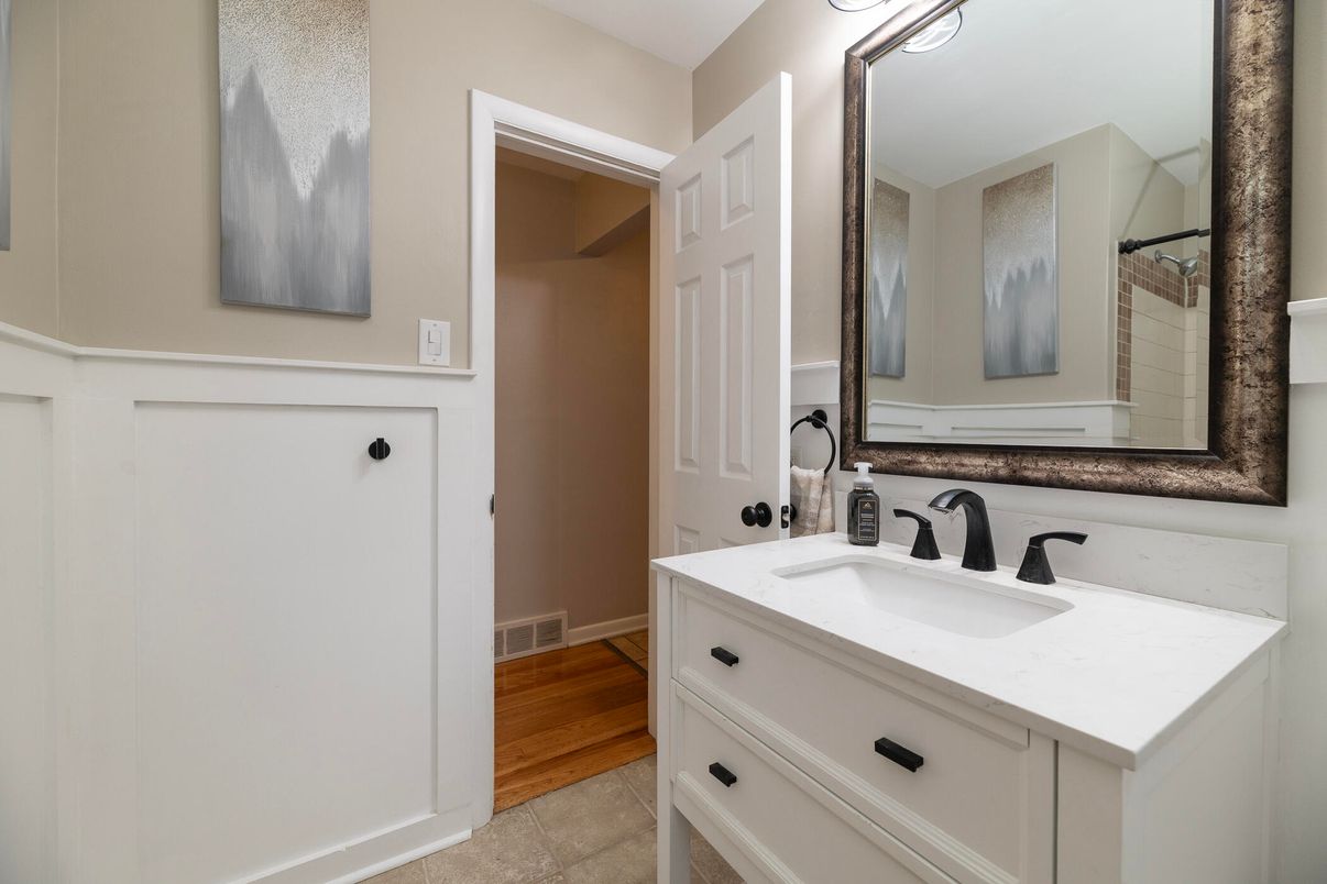 Bathroom, Interior, Wood Texture Flooring