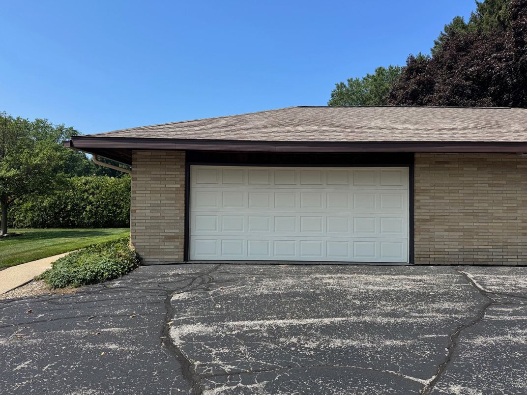 Detached Garage, Exterior