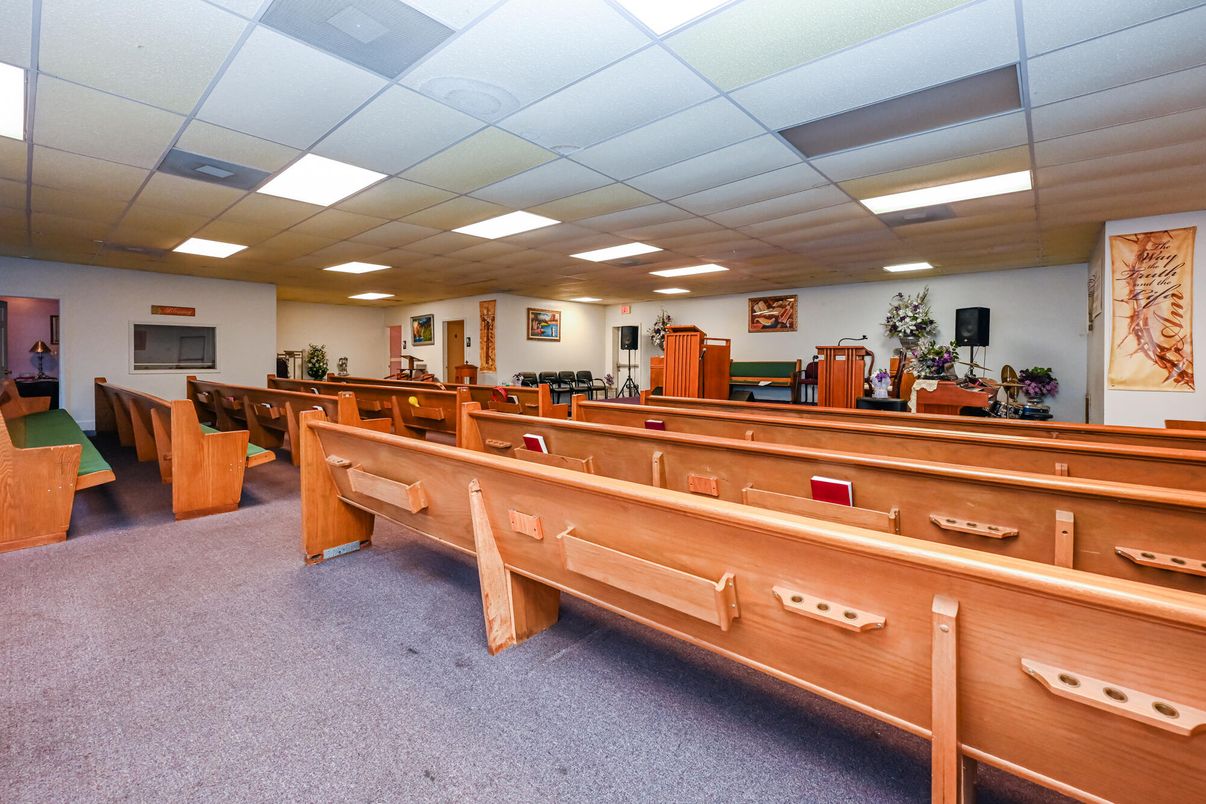 Game Room, Interior, Recessed Lighting