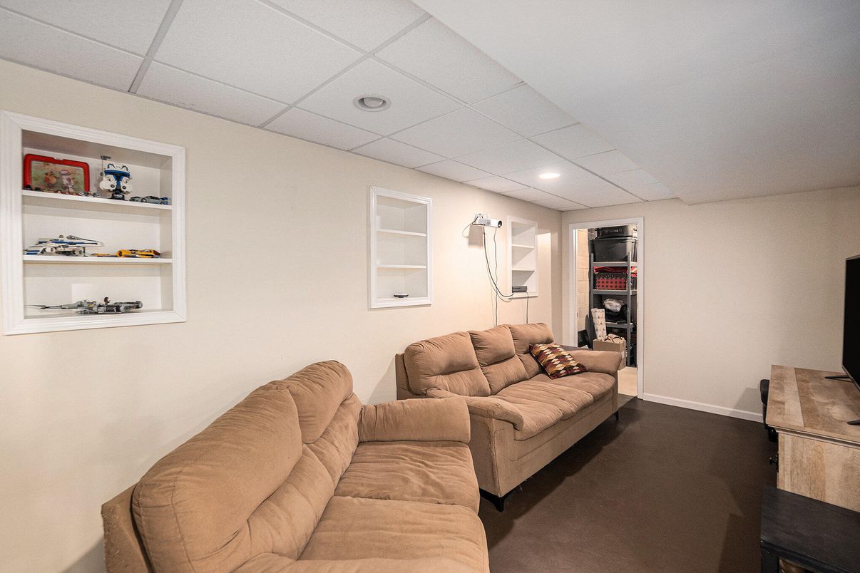 Interior, Living room, Recessed Lighting