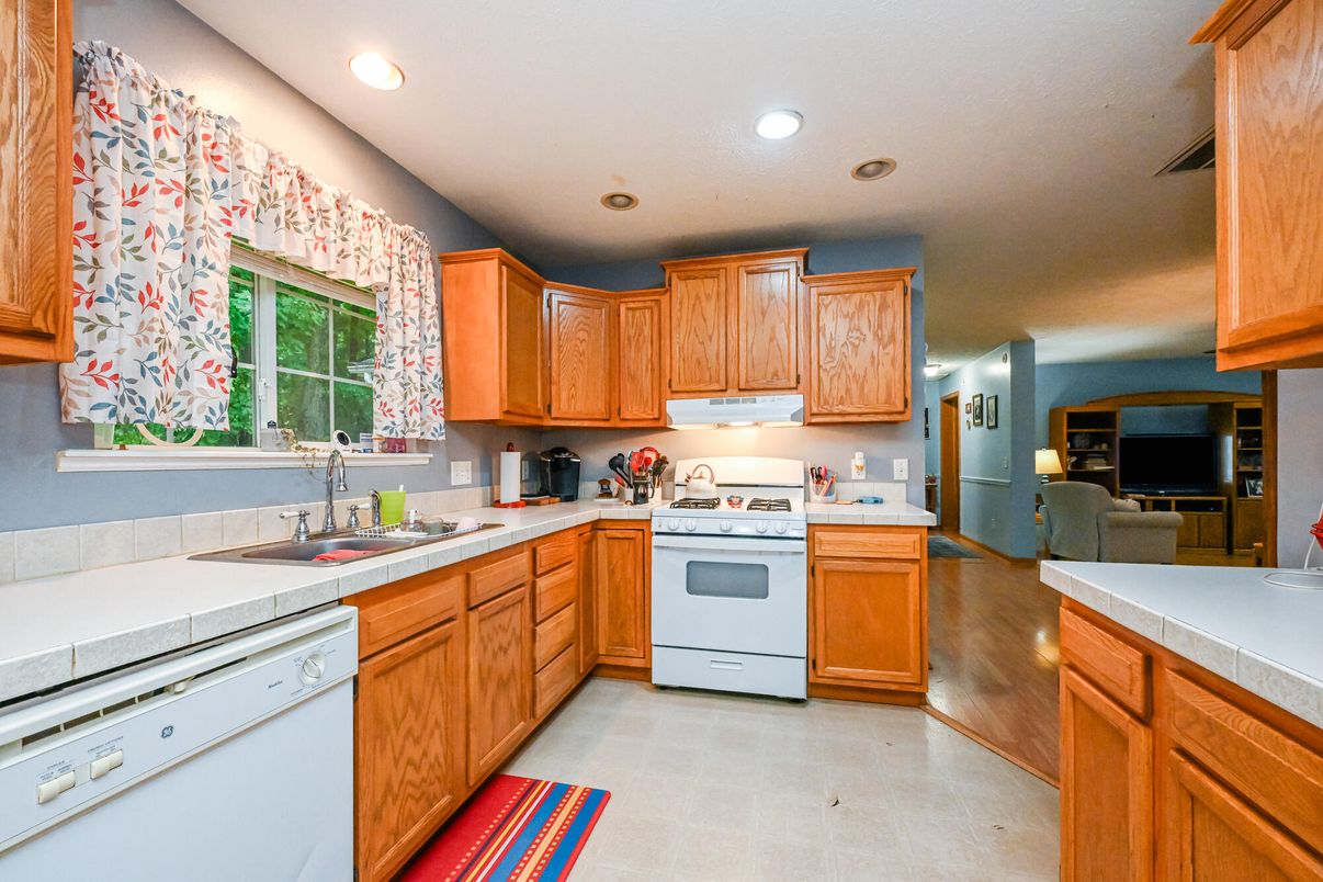Interior, Kitchen, Recessed Lighting, Tile Countertops