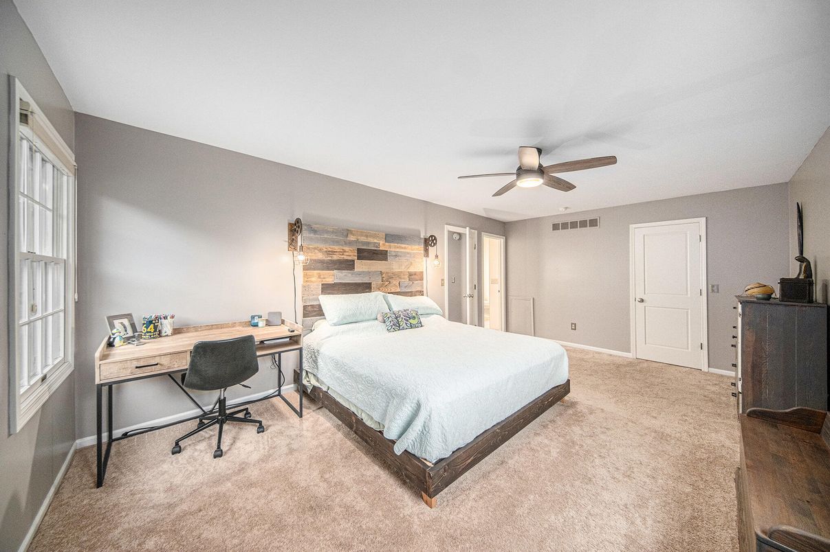 Bedroom, Home Office, Interior, Wooden Walls