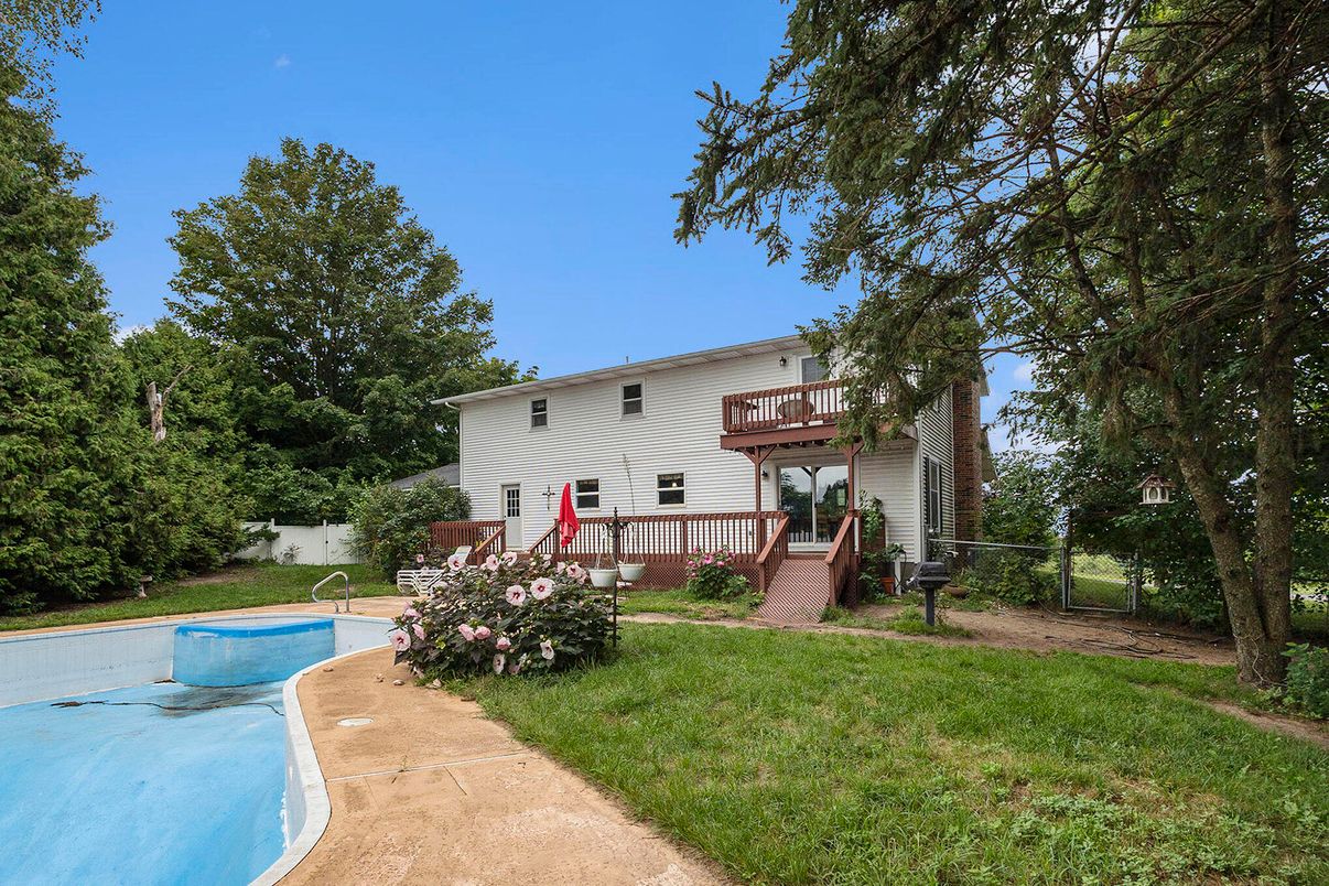 Backyard, Exterior, Pool
