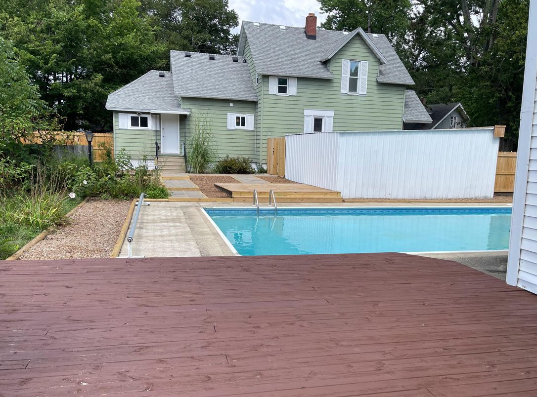 Exterior, Pool