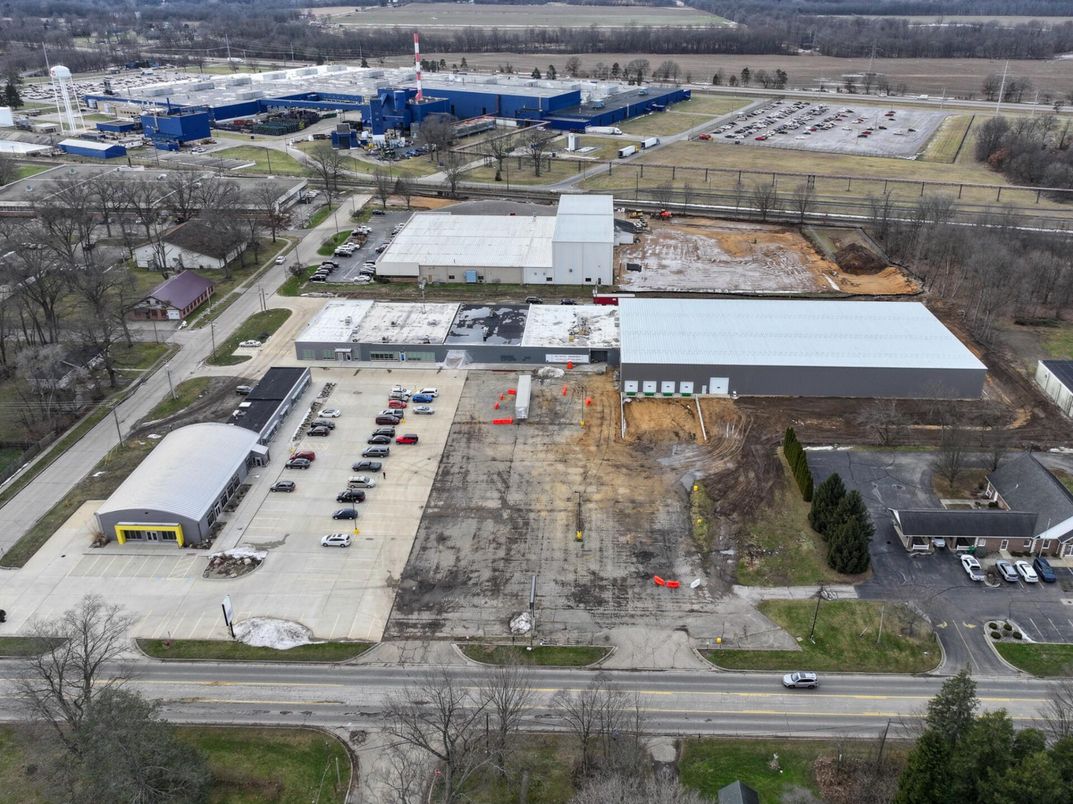 Exterior, Drone