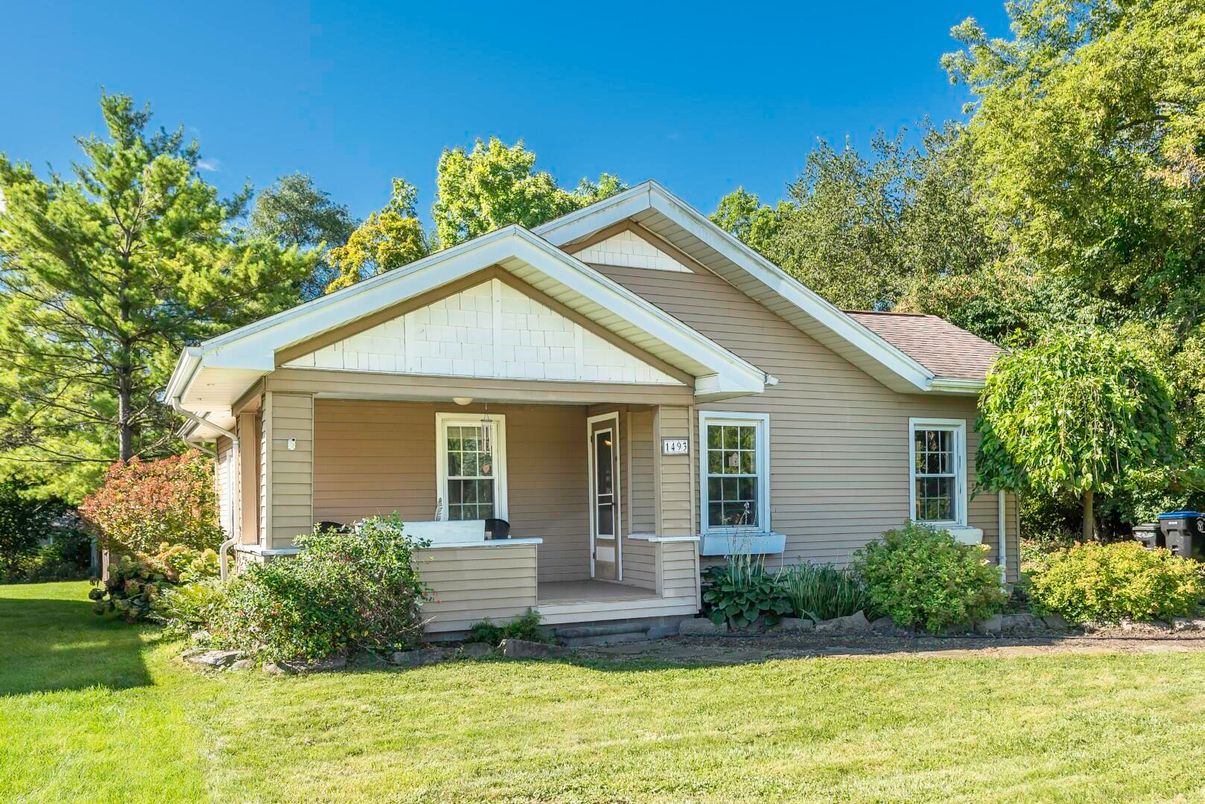 Exterior, Facade, American Craftsman