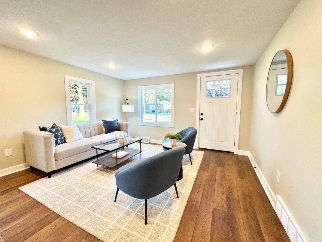Interior, Living room, Recessed Lighting, Wood Texture Flooring