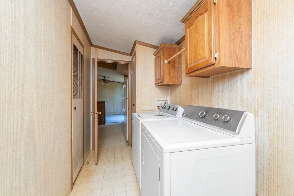 Interior, Washer