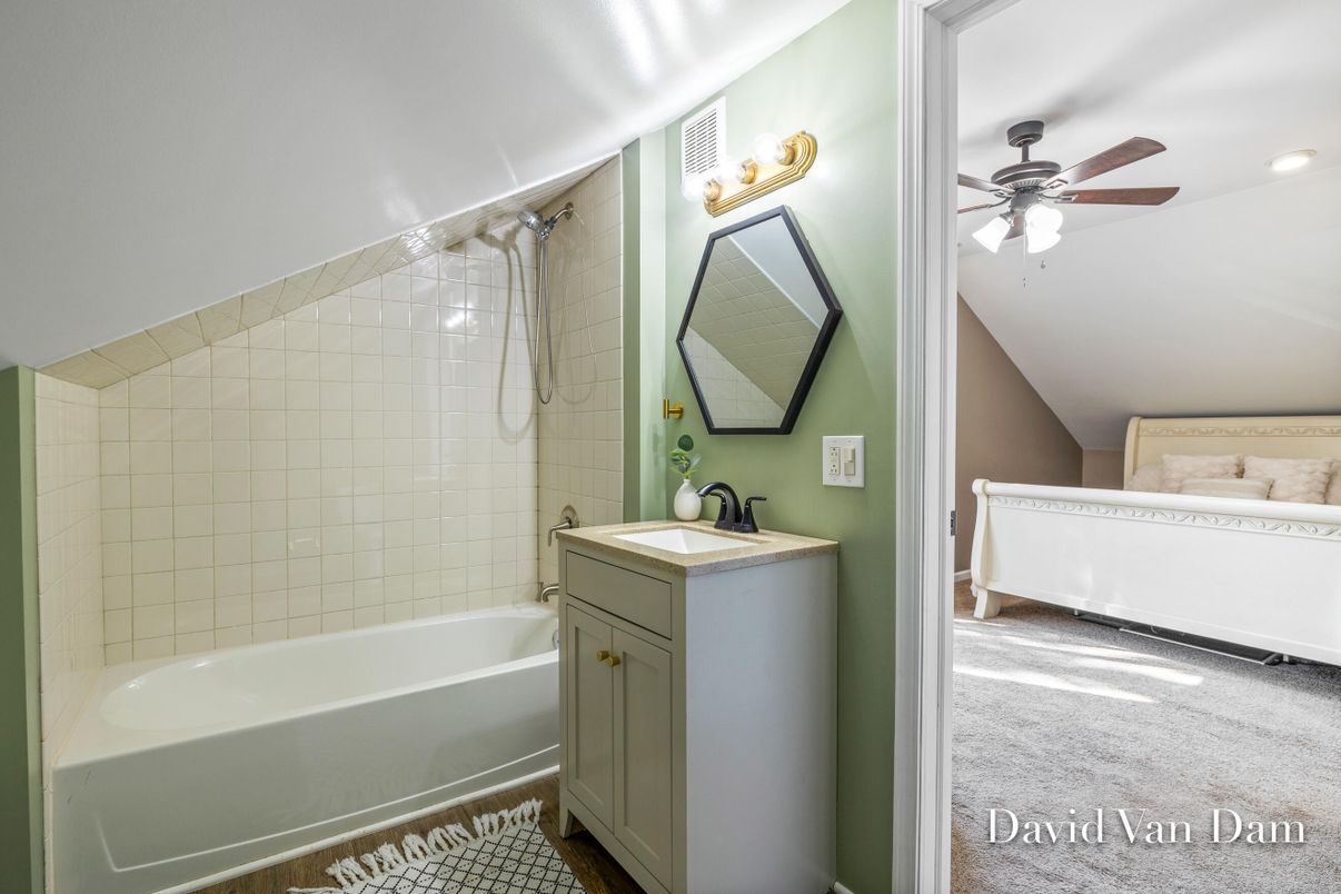 Bathroom, Bedroom, Interior, Recessed Lighting