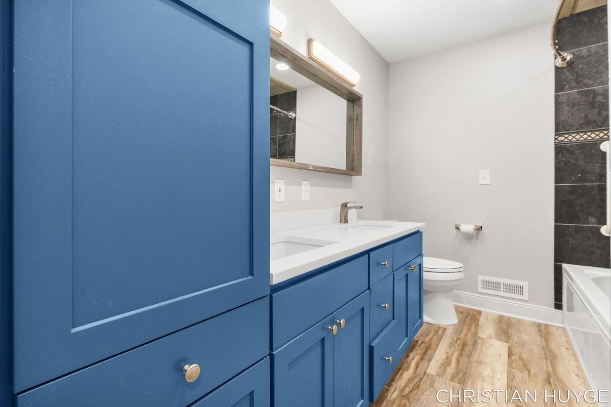 Bathroom, Dual Sink Vanities, Interior, Wood Texture Flooring