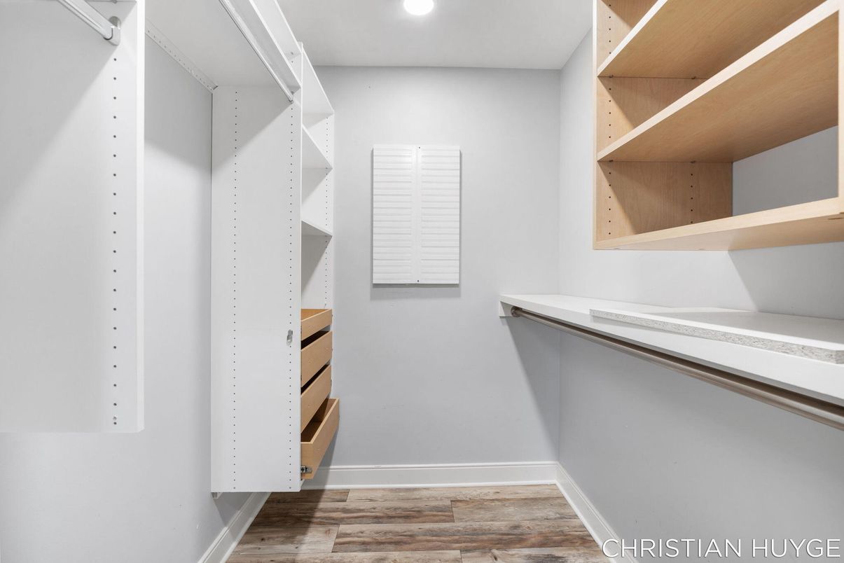 Interior, Recessed Lighting, Walk-in Closets, Wood Texture Flooring