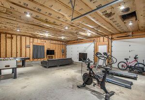 Fitness Equipment, Interior, Recessed Lighting, Wooden Beams, Wooden Ceilings, Wooden Walls