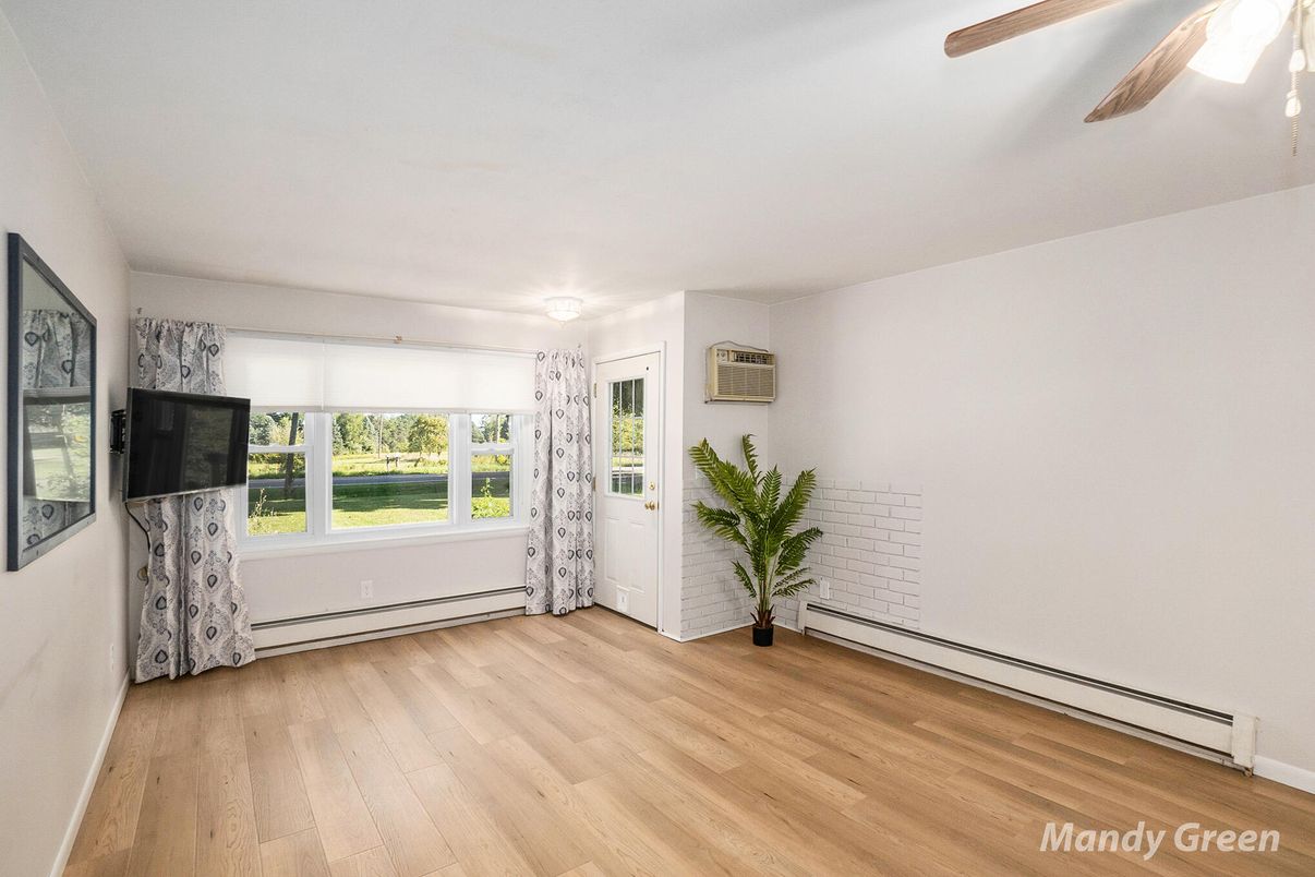 Empty room, Interior, Wood Texture Flooring