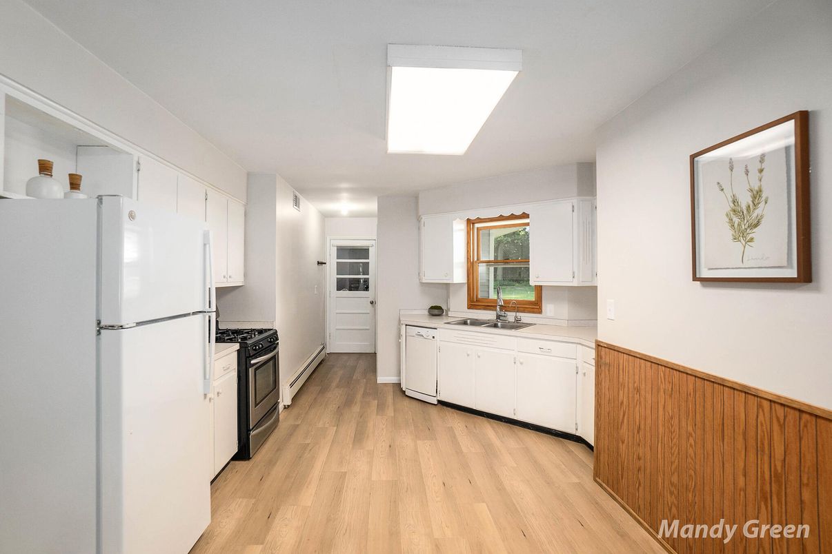 Interior, Kitchen, Wood Texture Flooring