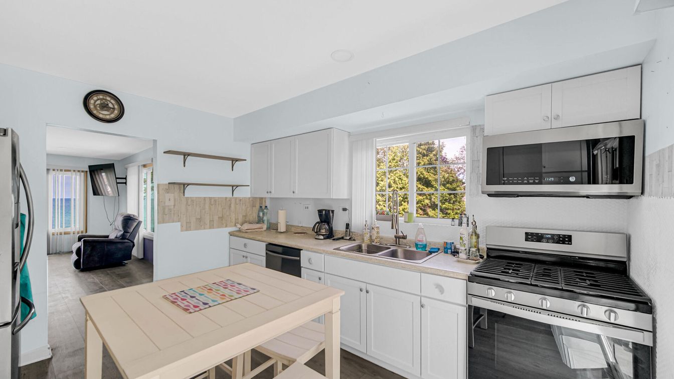 Interior, Kitchen, Stainless Steel Appliances, Wood Texture Flooring