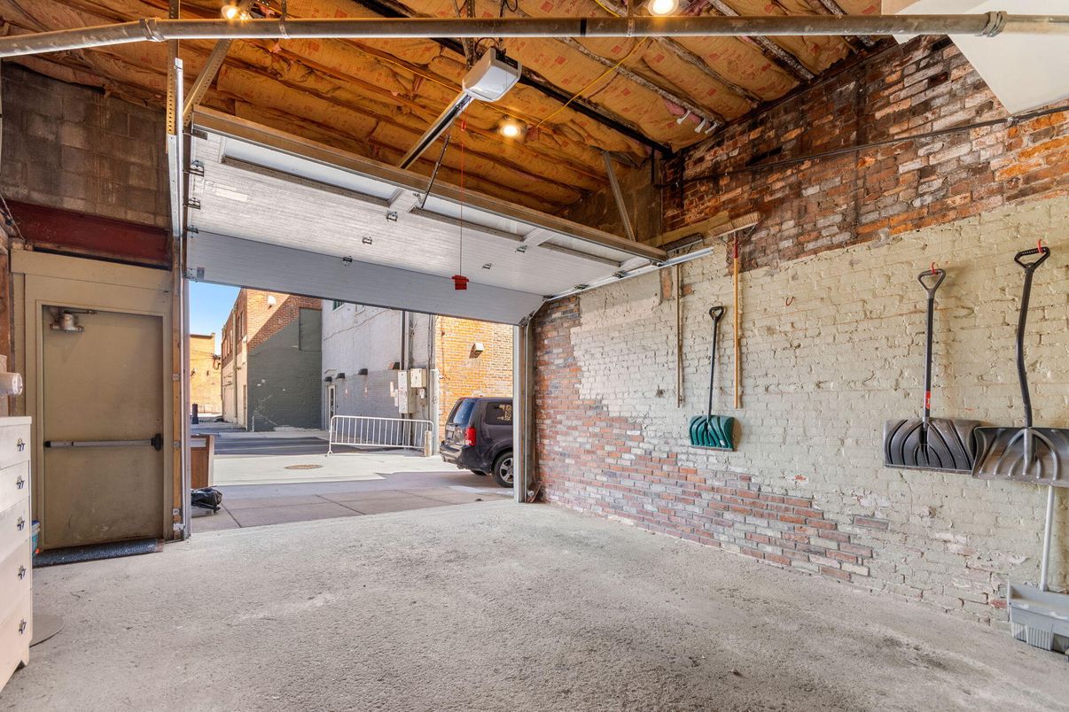 Garage, Interior, Stone Walls