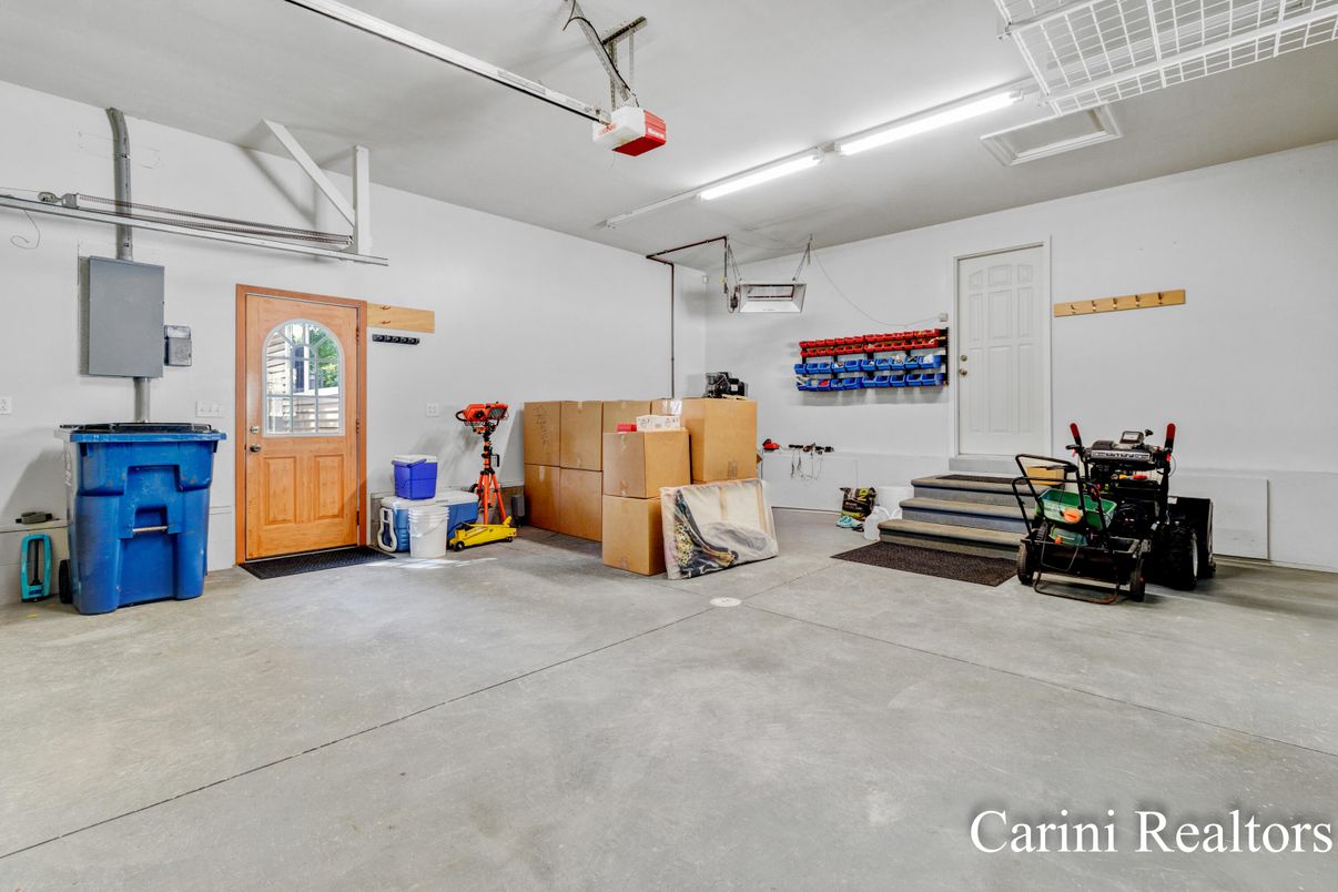 Fitness Equipment, Garage, Interior