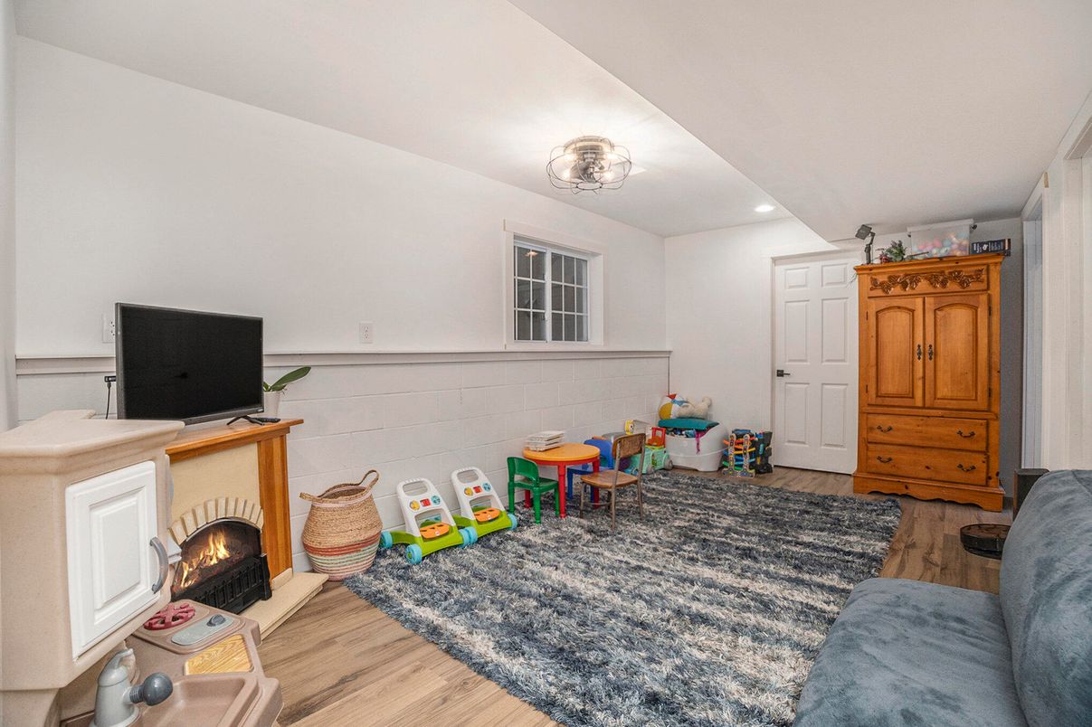 Fireplace, Interior, Recessed Lighting, Wood Texture Flooring