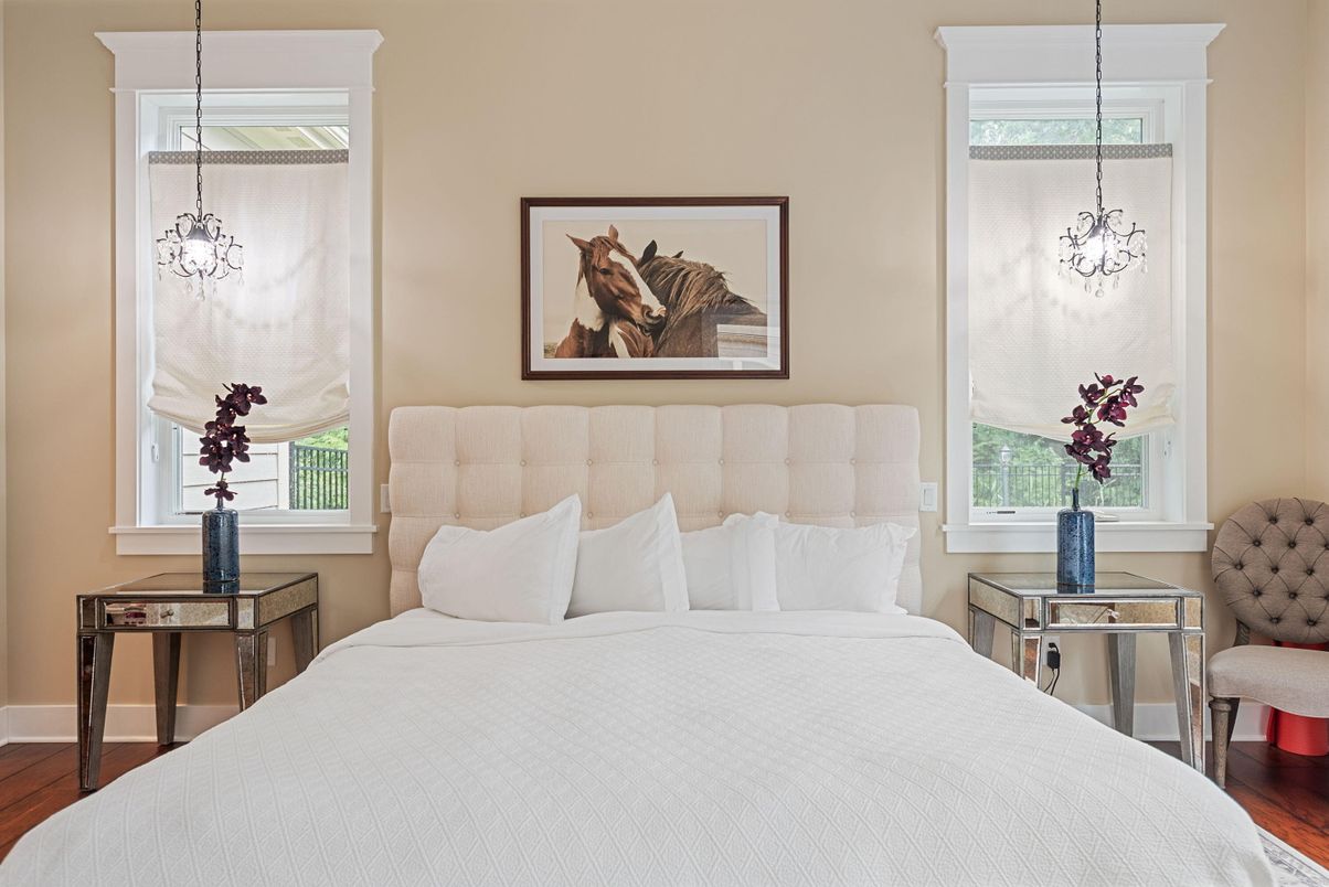 Bedroom, Interior, Pendant Lights, Wood Texture Flooring