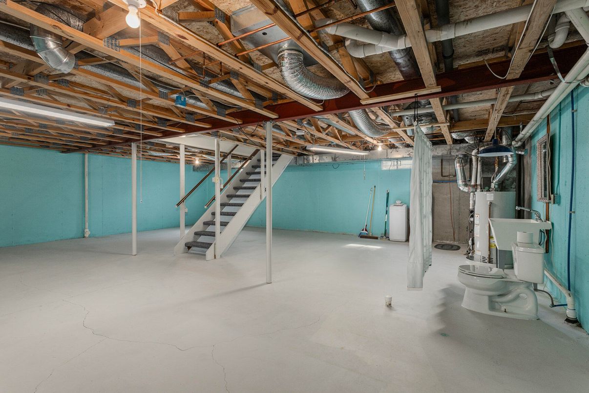 Interior, Wooden Beams