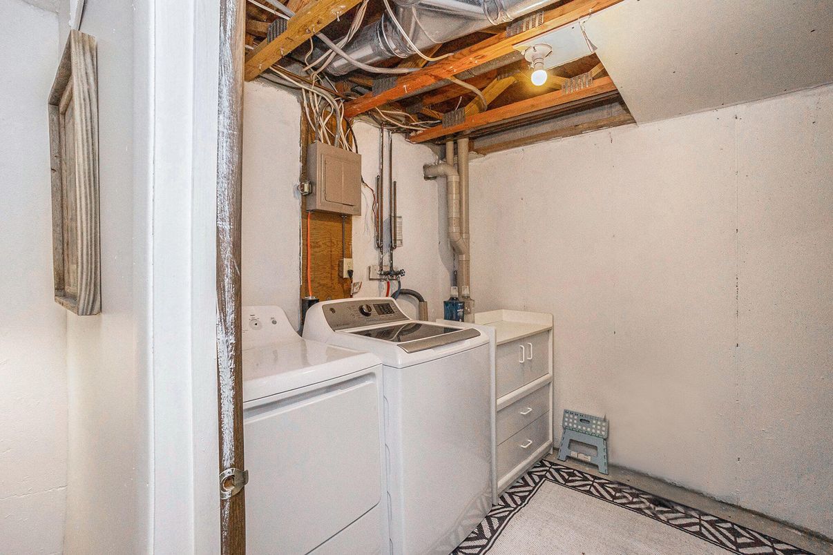 Interior, Washer