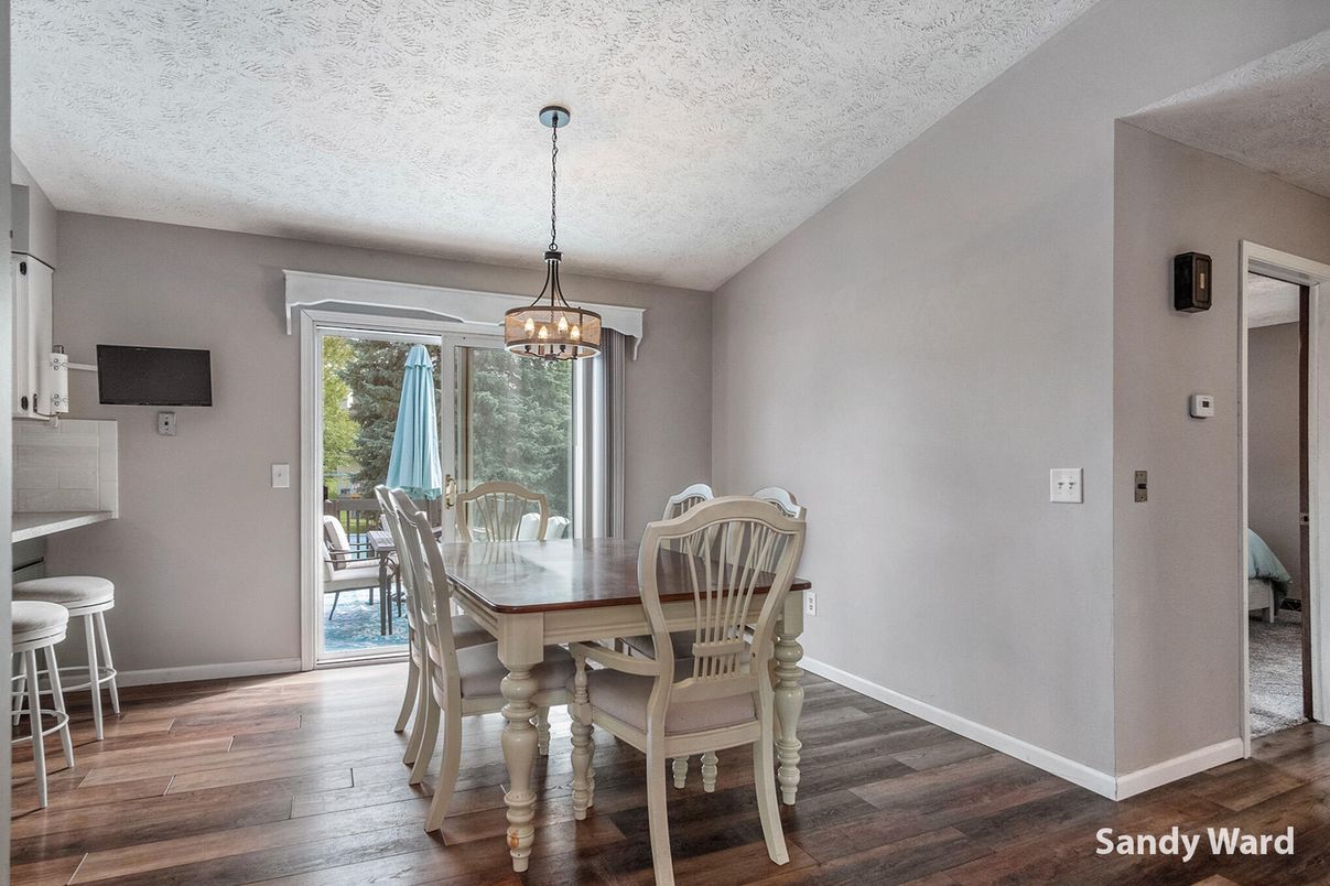 Chandelier, Dining room, Interior, Pendant Lights, Wood Texture Flooring