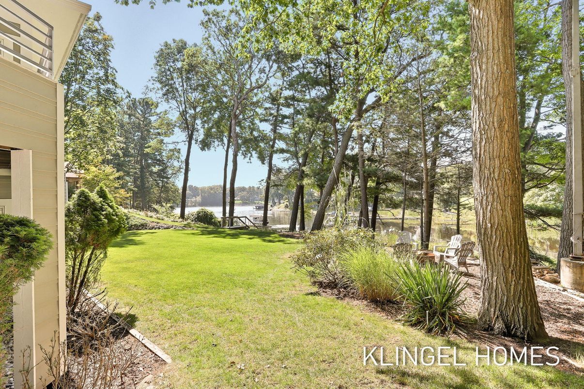 Backyard, Exterior, Water