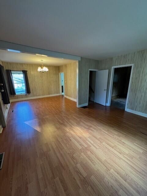 Chandelier, Empty room, Interior, Wood Texture Flooring