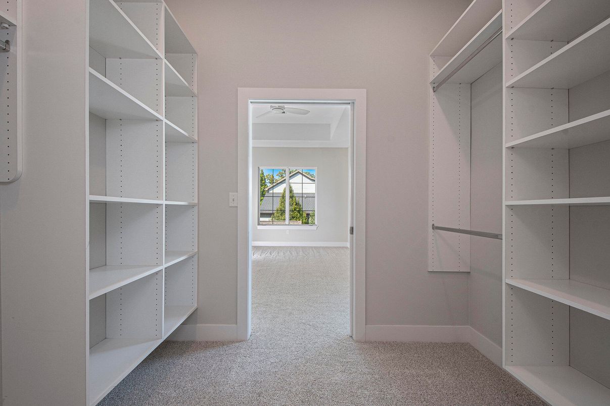 Interior, Walk-in Closets