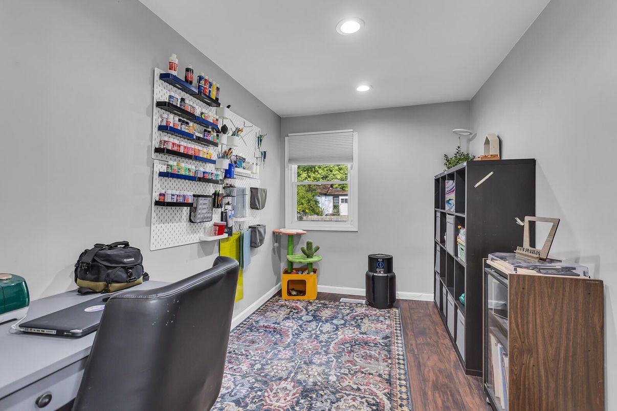 Home Office, Interior, Recessed Lighting, Wood Texture Flooring