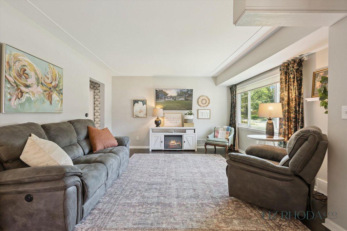 Fireplace, Interior, Living room