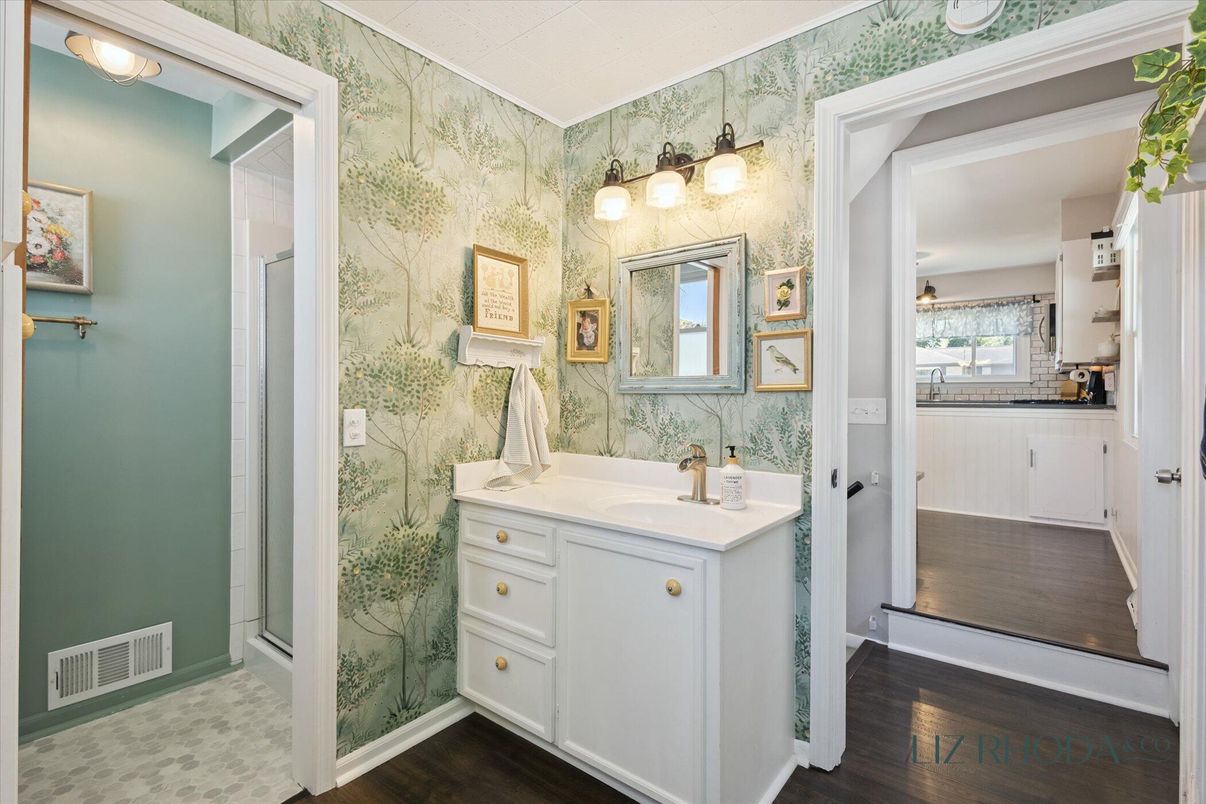 Bathroom, Interior, Wood Texture Flooring