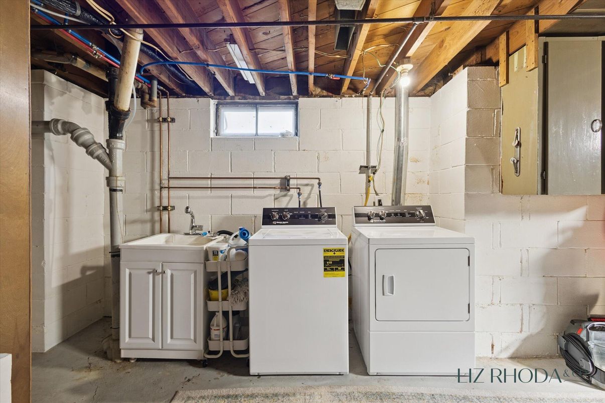 Interior, Washer