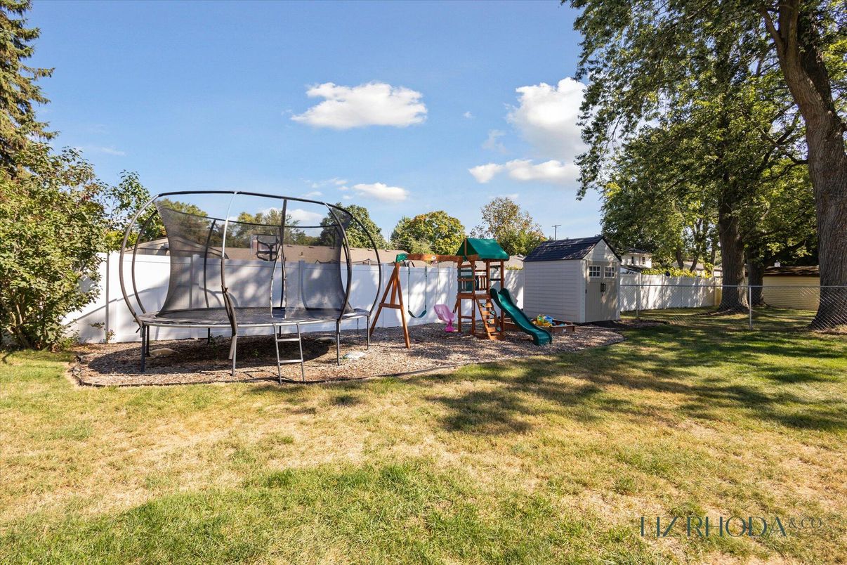 Backyard, Exterior, Playground