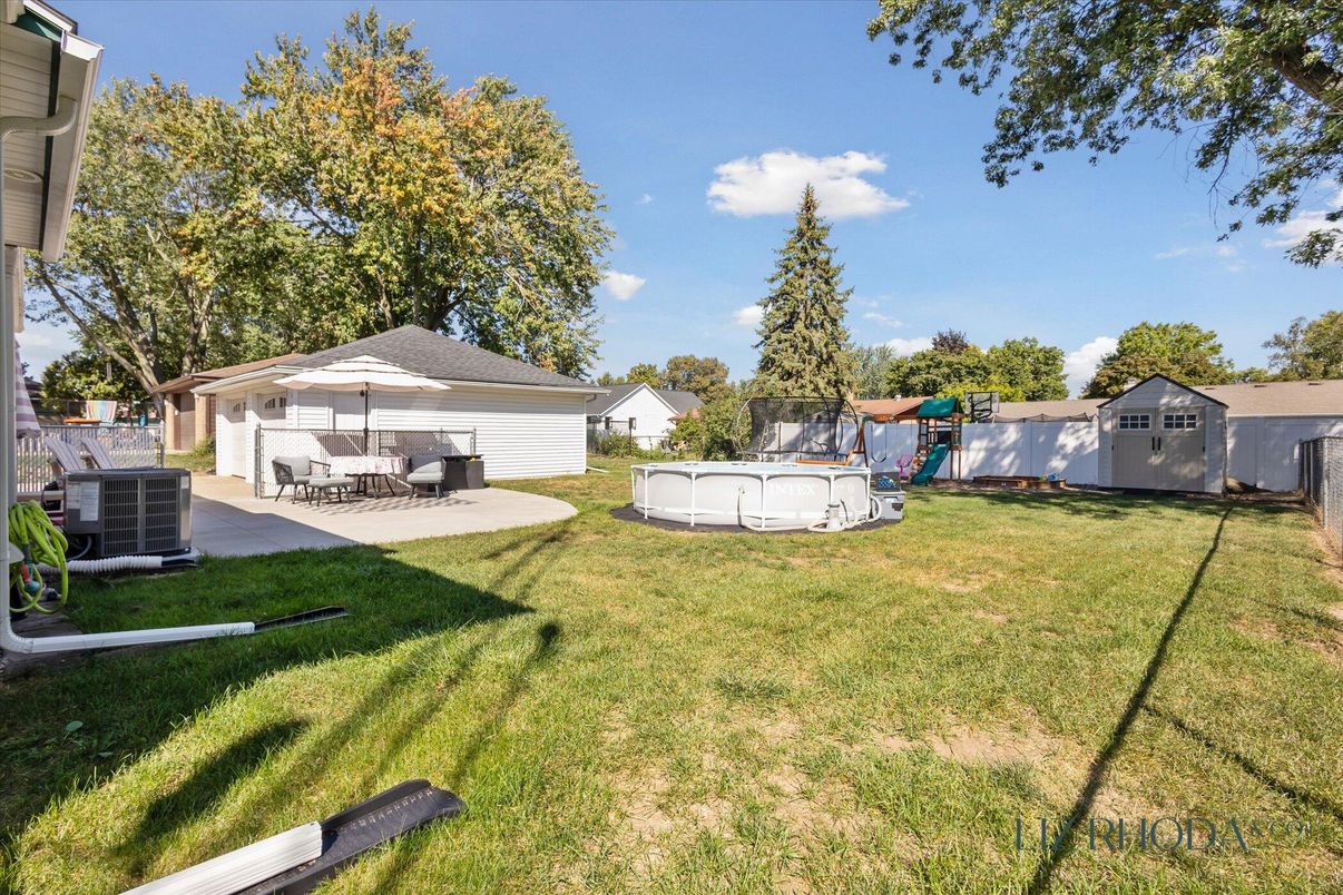Backyard, Exterior, Playground