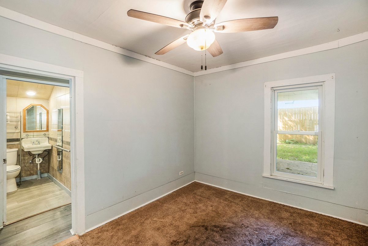 Bathroom, Empty room, Interior, Recessed Lighting, Wood Texture Flooring
