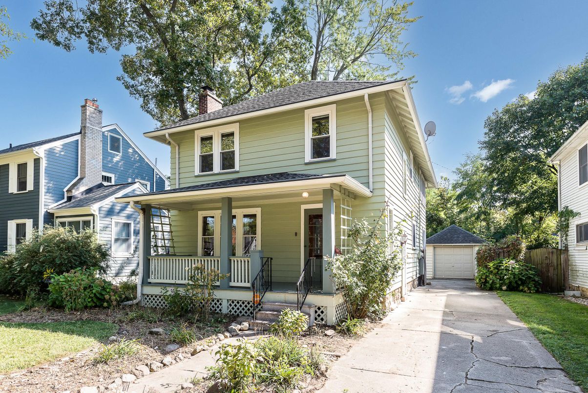 Detached Garage, Exterior, Facade, American Foursquare