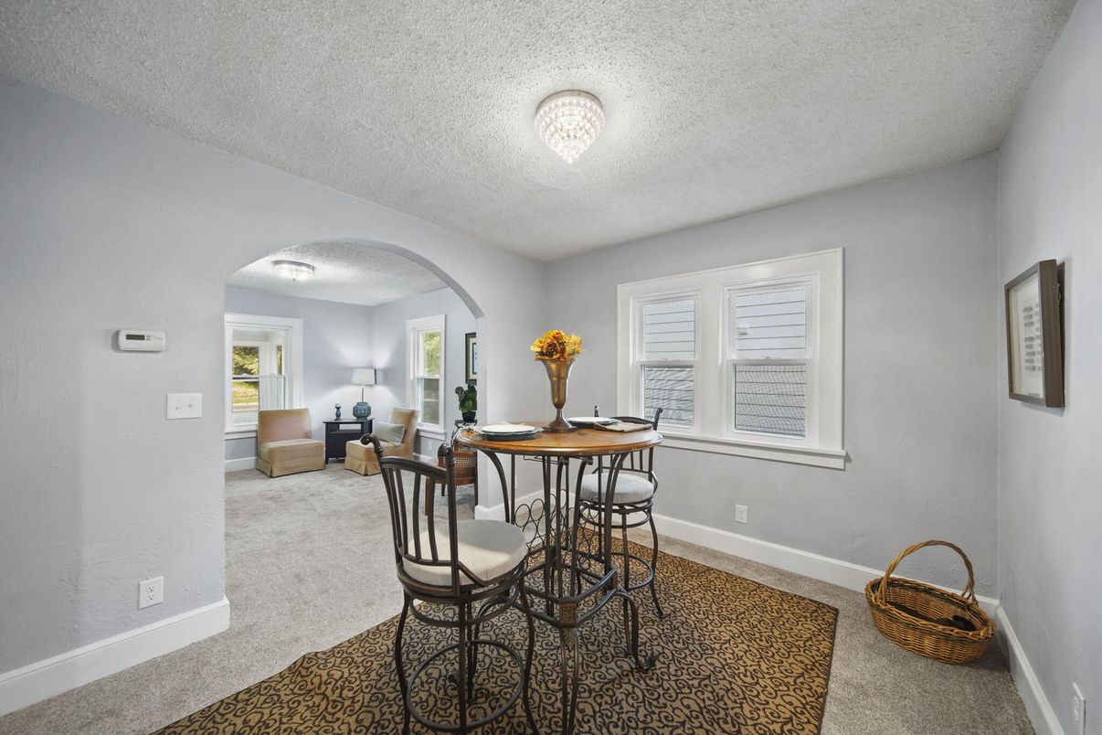 Dining room, Interior