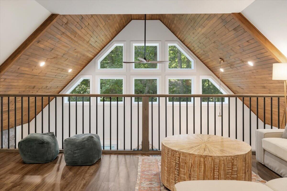 Interior, Recessed Lighting, Wooden Ceilings, Wood Texture Flooring