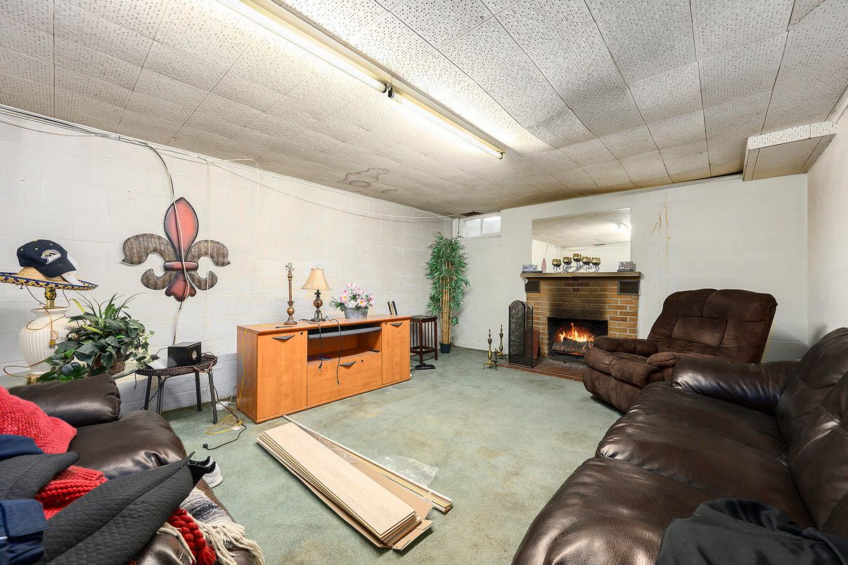 Fireplace, Interior, Living room