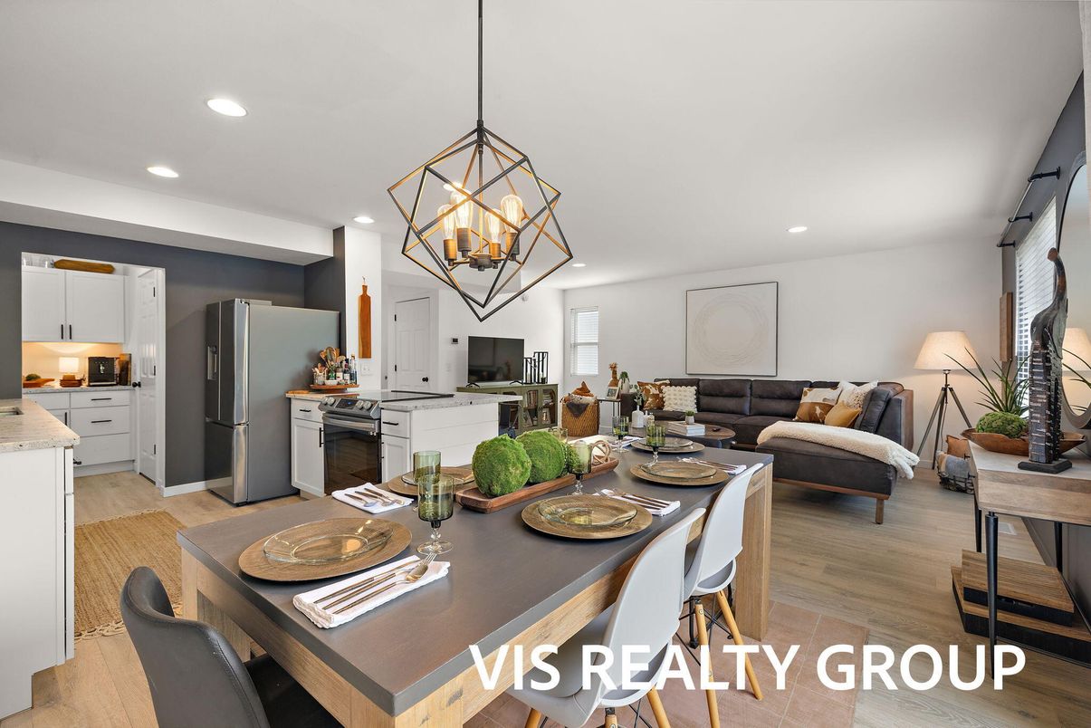 Dining room, Interior, Kitchen, Living room, Pendant Lights, Recessed Lighting, Wood Texture Flooring