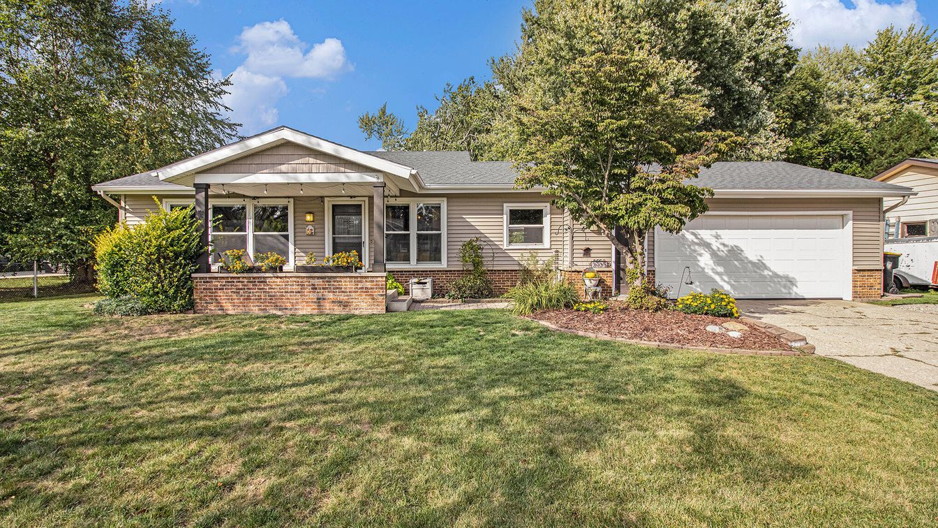 Attached, Backyard, Exterior, Facade, Ranch