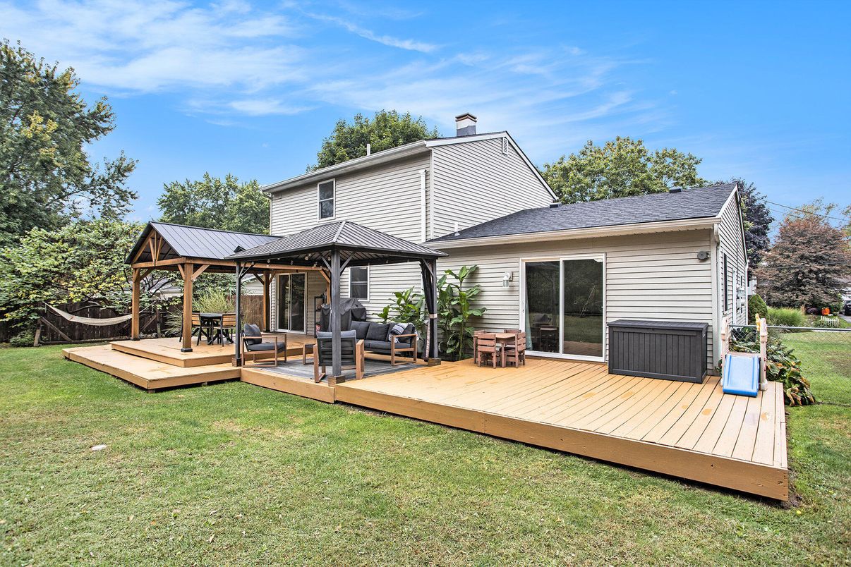 Backyard, Exterior, Hot Tub